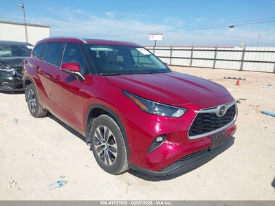 TOYOTA HIGHLANDER 2023