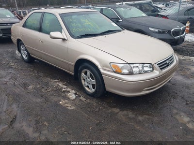 TOYOTA CAMRY 2001