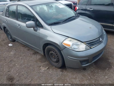 NISSAN VERSA 2010