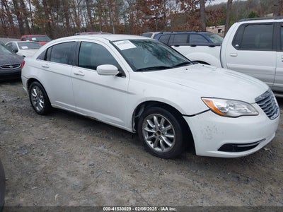 CHRYSLER 200 2013