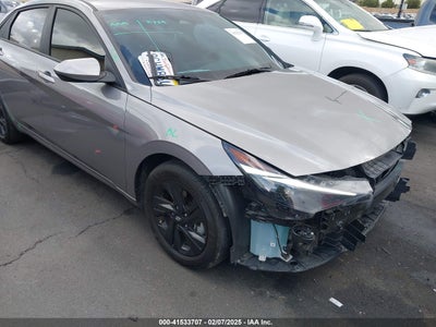 HYUNDAI ELANTRA HYBRID 2023