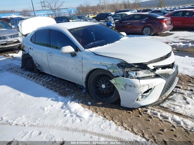TOYOTA CAMRY 2019