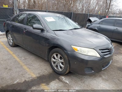 TOYOTA CAMRY 2011