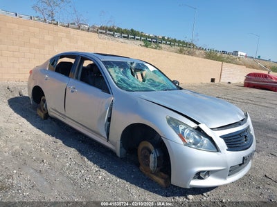 INFINITI G37 2011