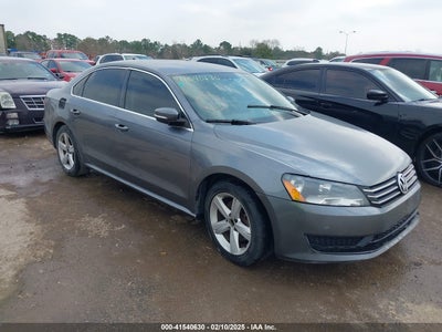 VOLKSWAGEN PASSAT 2013