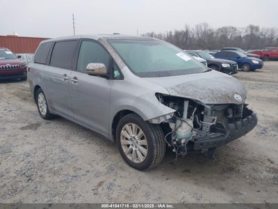 TOYOTA SIENNA 2015