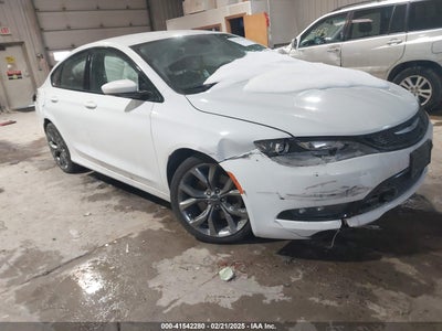CHRYSLER 200 2015