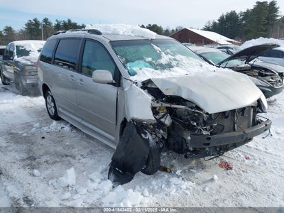 TOYOTA SIENNA 2010