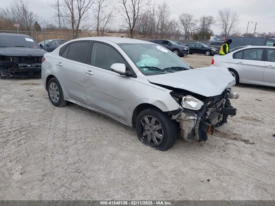 KIA RIO 2021