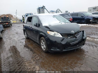 TOYOTA SIENNA 2017