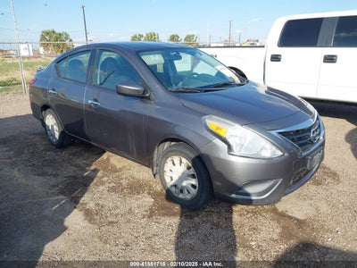 NISSAN VERSA 2017