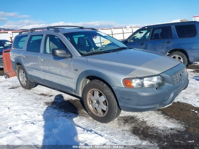 VOLVO XC70 2003
