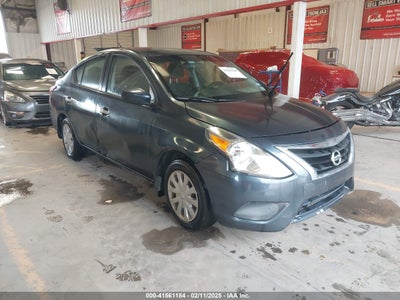NISSAN VERSA 2017
