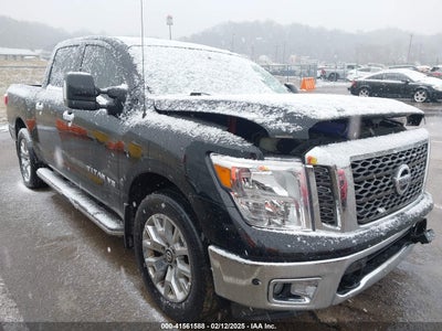 NISSAN TITAN 2018