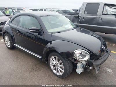 VOLKSWAGEN BEETLE 2017