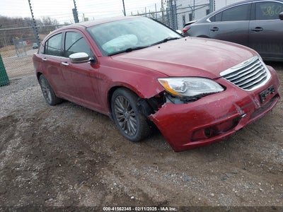 CHRYSLER 200 2013
