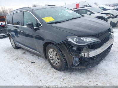 CHRYSLER PACIFICA 2017