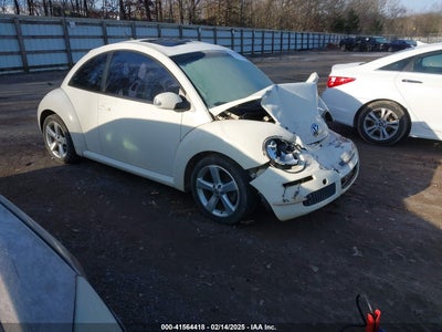 VOLKSWAGEN NEW BEETLE 2008