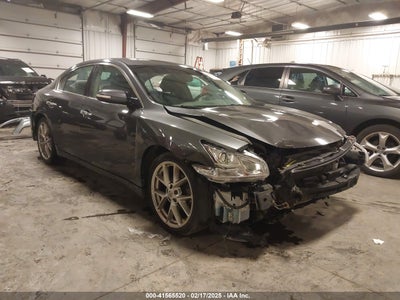 NISSAN MAXIMA 2010
