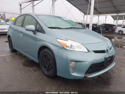 TOYOTA PRIUS 2015