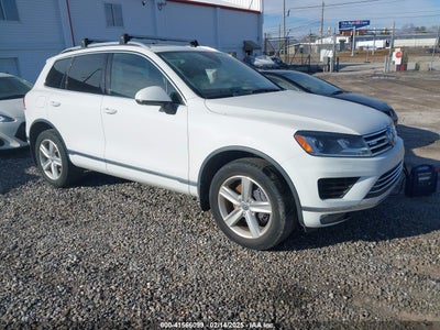 VOLKSWAGEN TOUAREG HYBRID 2015