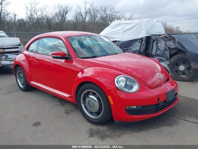VOLKSWAGEN BEETLE 2012