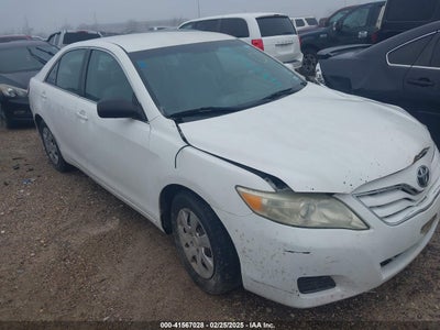 TOYOTA CAMRY 2011