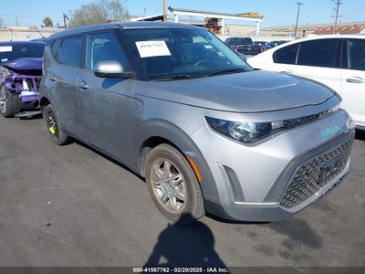 KIA SOUL 2023