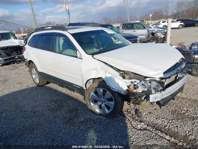 SUBARU OUTBACK 2011