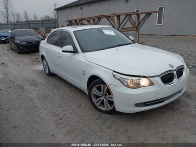 BMW 528I 2010