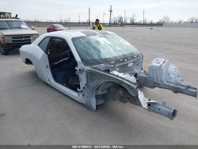 DODGE CHALLENGER 2016