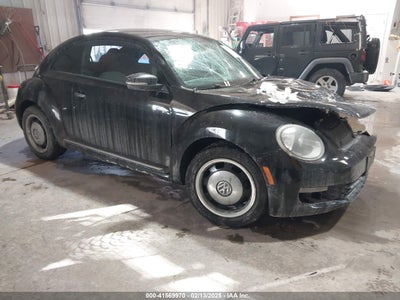 VOLKSWAGEN BEETLE 2015