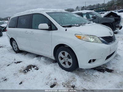 TOYOTA SIENNA 2013