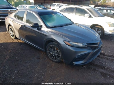 TOYOTA CAMRY 2021
