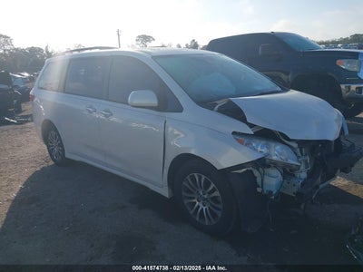 TOYOTA SIENNA 2020