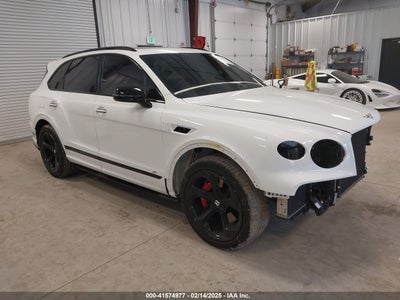 BENTLEY BENTAYGA 2022