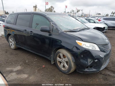 TOYOTA SIENNA 2017