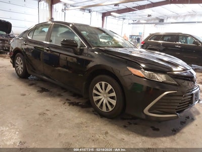 TOYOTA CAMRY HYBRID 2024