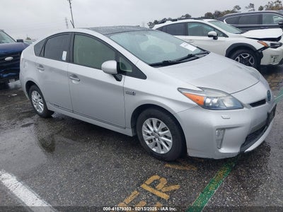 TOYOTA PRIUS PLUG-IN 2012