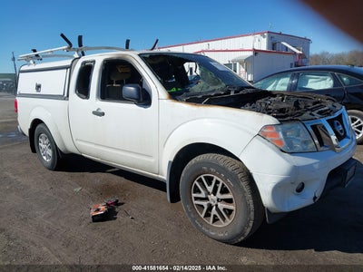 NISSAN FRONTIER 2015