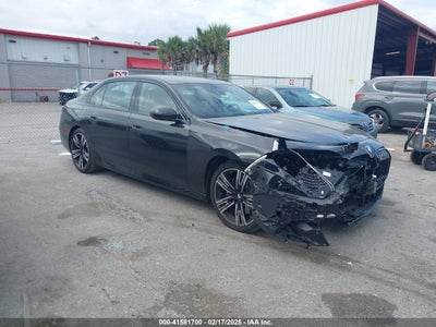 BMW 760 2024