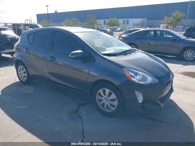 TOYOTA PRIUS C 2016