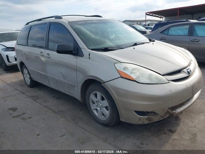 TOYOTA SIENNA 2010