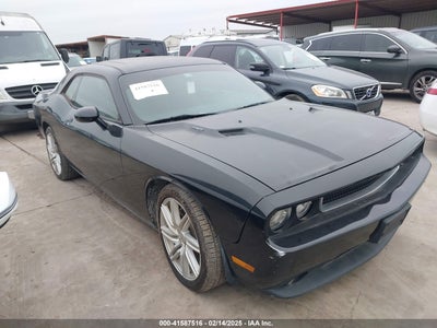 DODGE CHALLENGER 2013