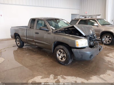 DODGE DAKOTA 2005