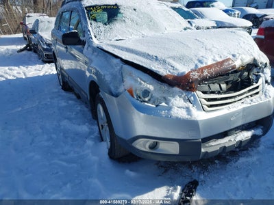 SUBARU OUTBACK 2012