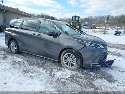 TOYOTA SIENNA 2024