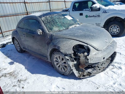 VOLKSWAGEN BEETLE 2014