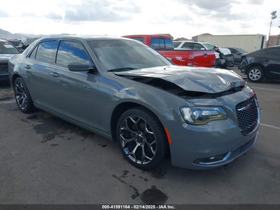 CHRYSLER 300 2017