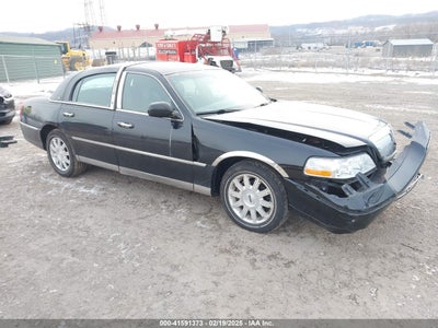 LINCOLN TOWN CAR 2009